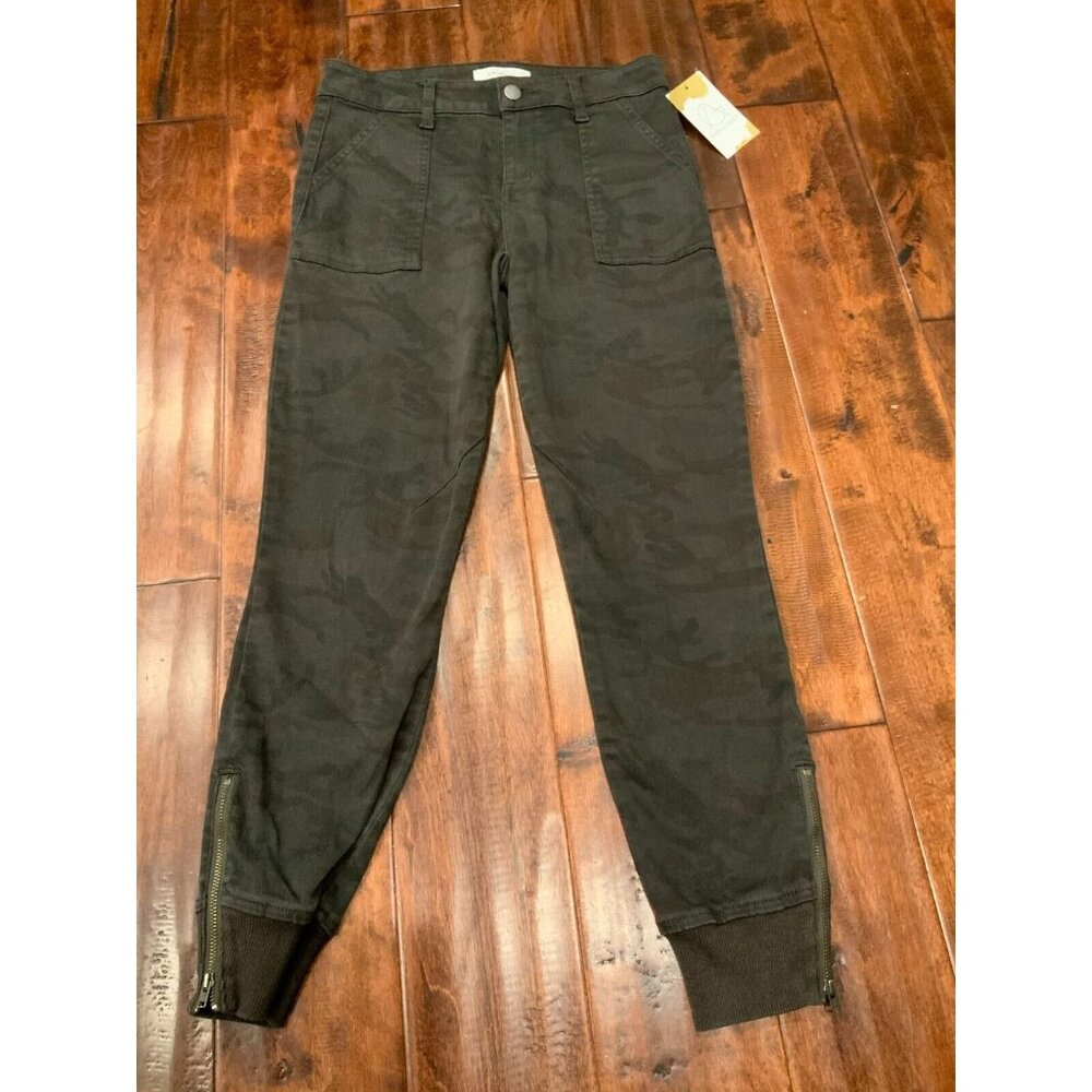 Level 99 Anthropologie Gray Midnight Camo Tapered Jeans W/ Zipper Cuffs, Size 25